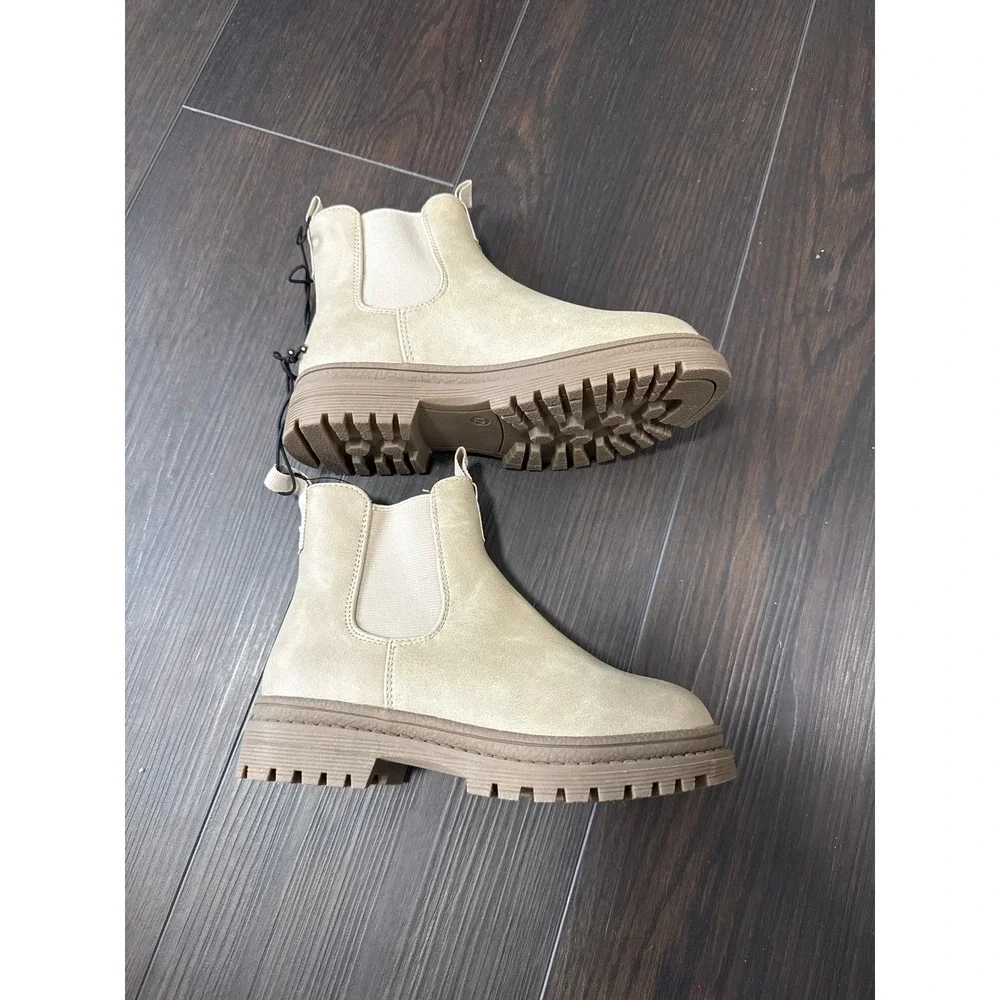 Tan Boots